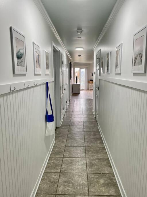 3 Bedroom Condo, Ocean Views & Short Walk To Beach! Oak Island Eksteriør billede